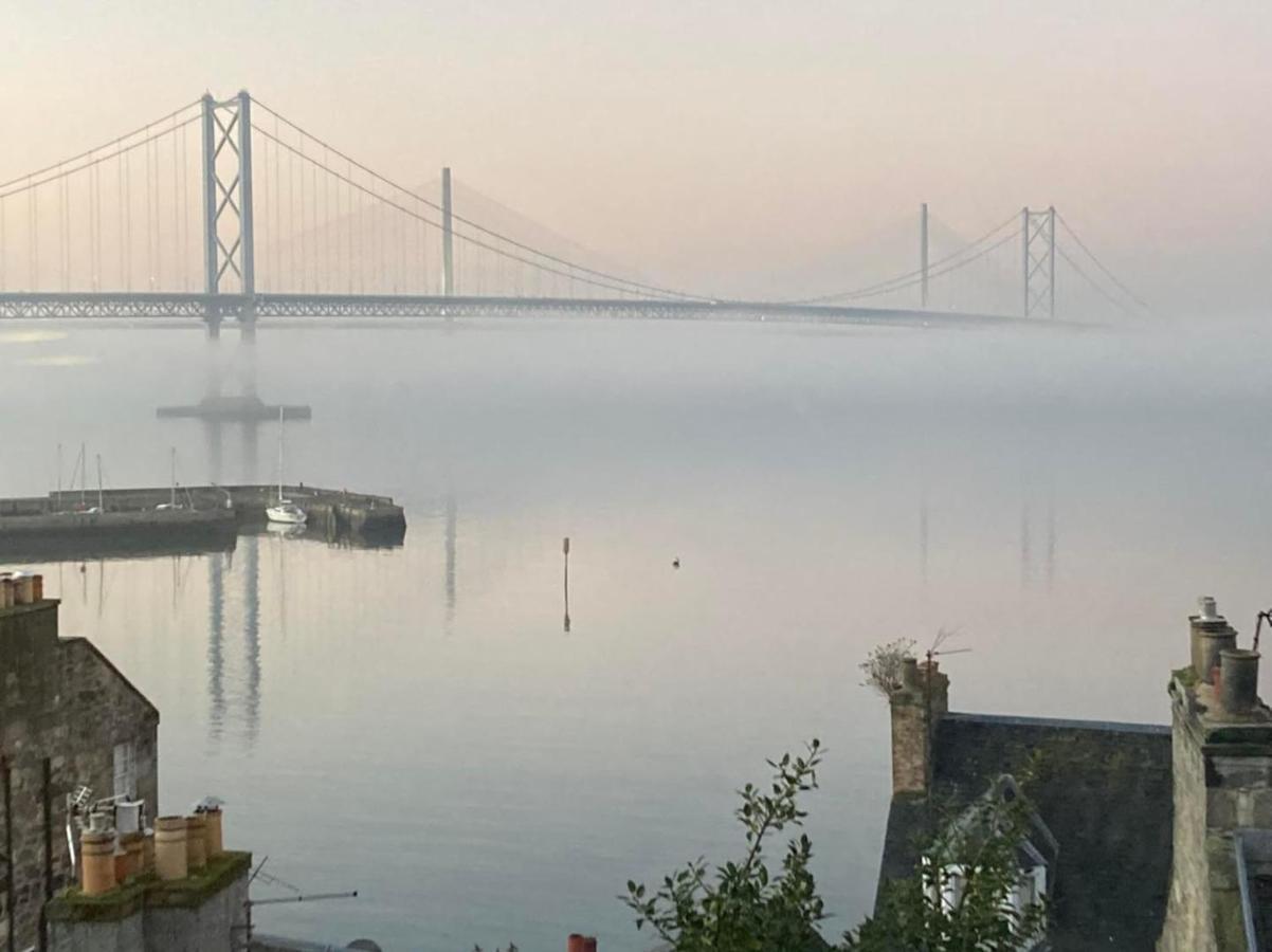 Forth Reflections Self Catering サウス・クィーンズフェリー エクステリア 写真