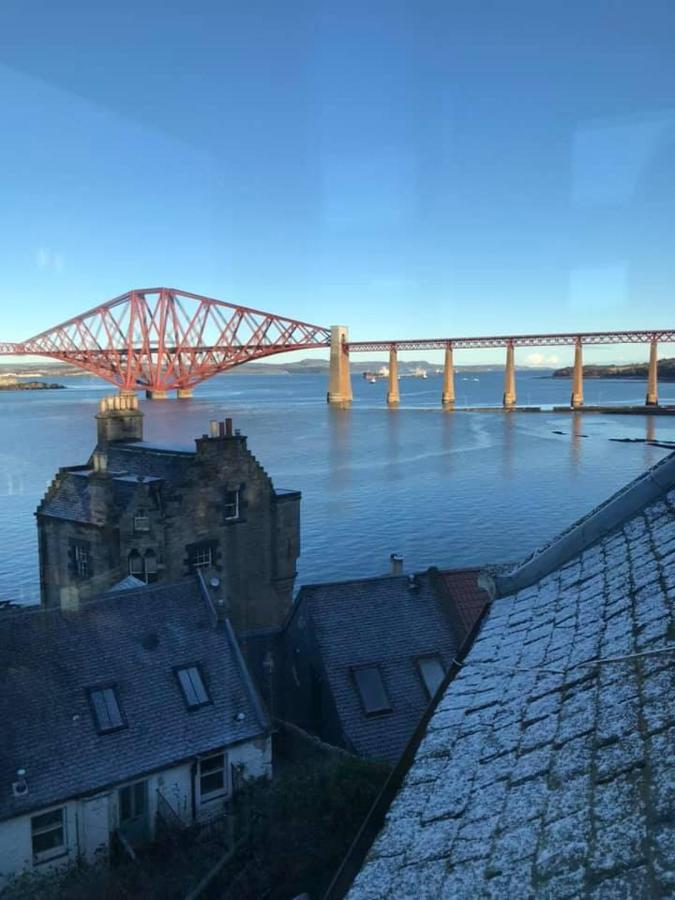 Forth Reflections Self Catering サウス・クィーンズフェリー エクステリア 写真