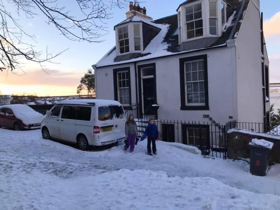 Forth Reflections Self Catering サウス・クィーンズフェリー エクステリア 写真
