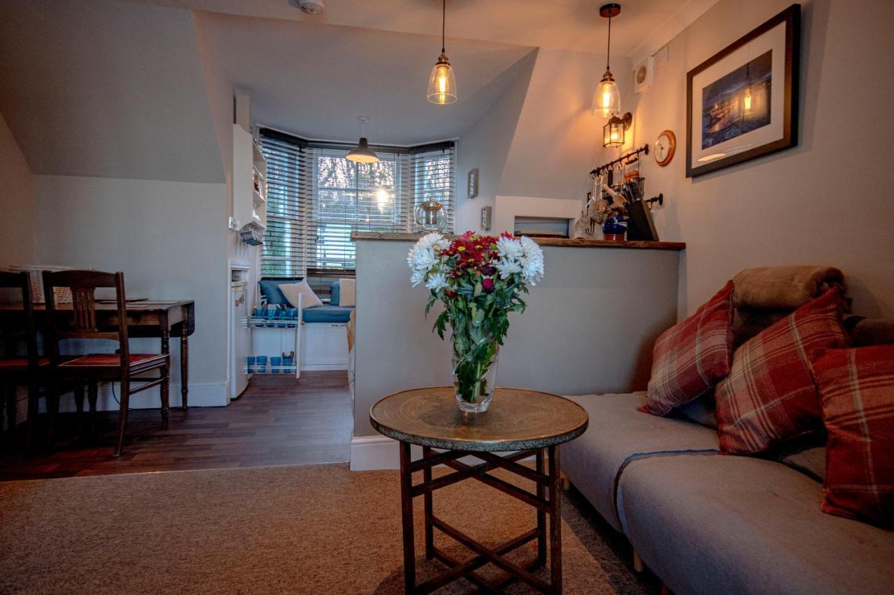 Forth Reflections Self Catering サウス・クィーンズフェリー エクステリア 写真