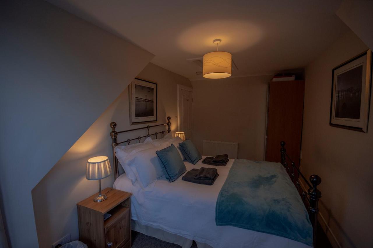 Forth Reflections Self Catering サウス・クィーンズフェリー エクステリア 写真