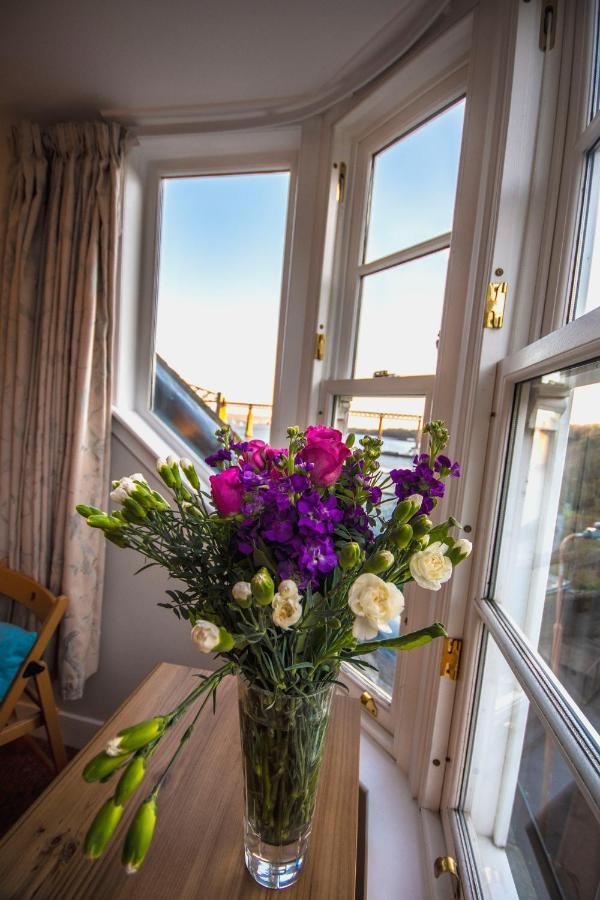 Forth Reflections Self Catering サウス・クィーンズフェリー エクステリア 写真