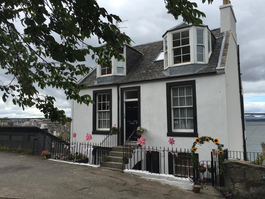 Forth Reflections Self Catering サウス・クィーンズフェリー エクステリア 写真